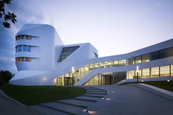 Center for Virtual Engineering ZVE, Stuttgart (GER)